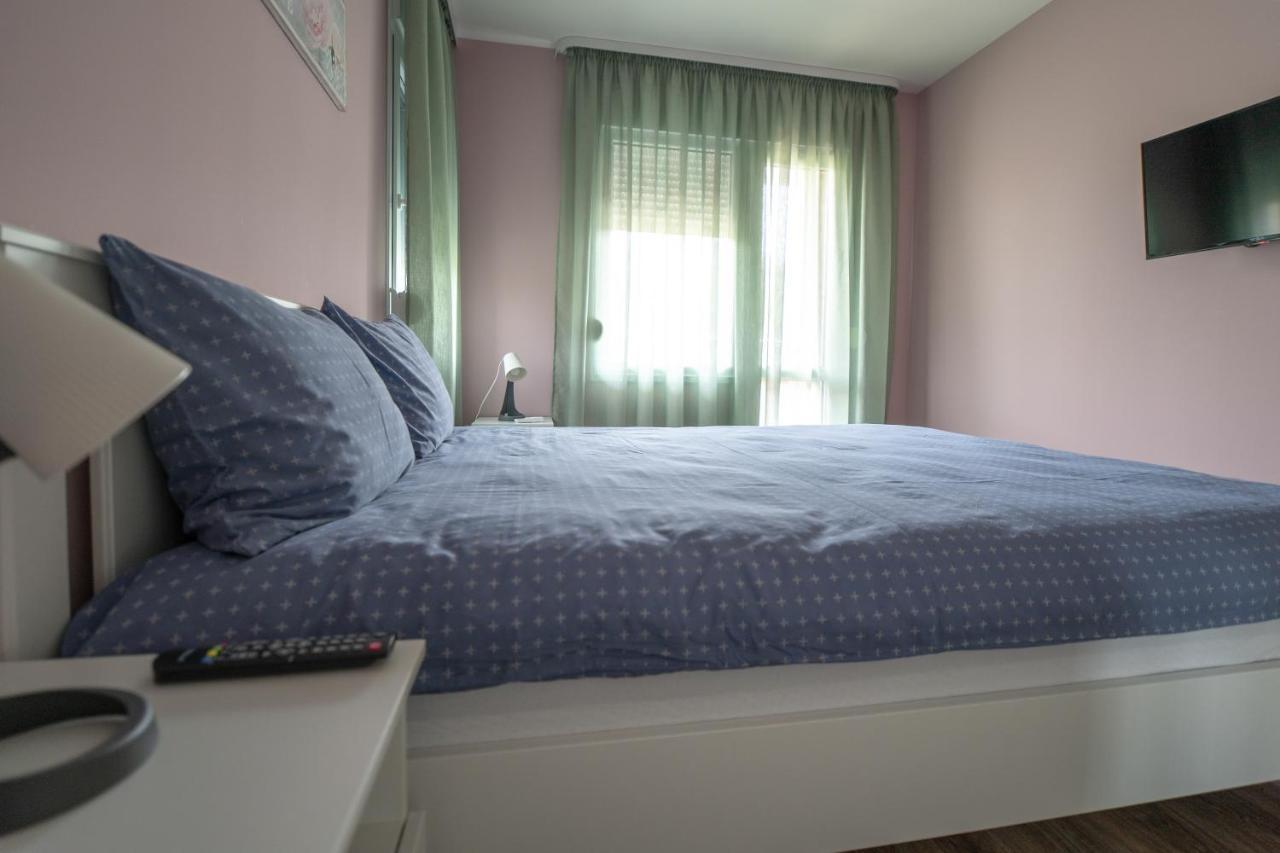 סנדנסקי Verona Apartment מראה חיצוני תמונה